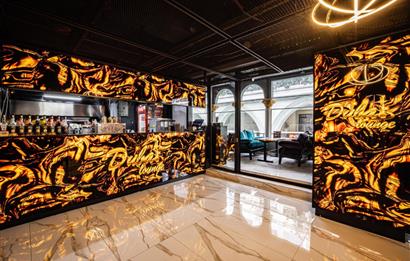 VENEZİA OUTLET AVM DE , İŞLEK ALANDA DEVREN KİRALIK CAFE