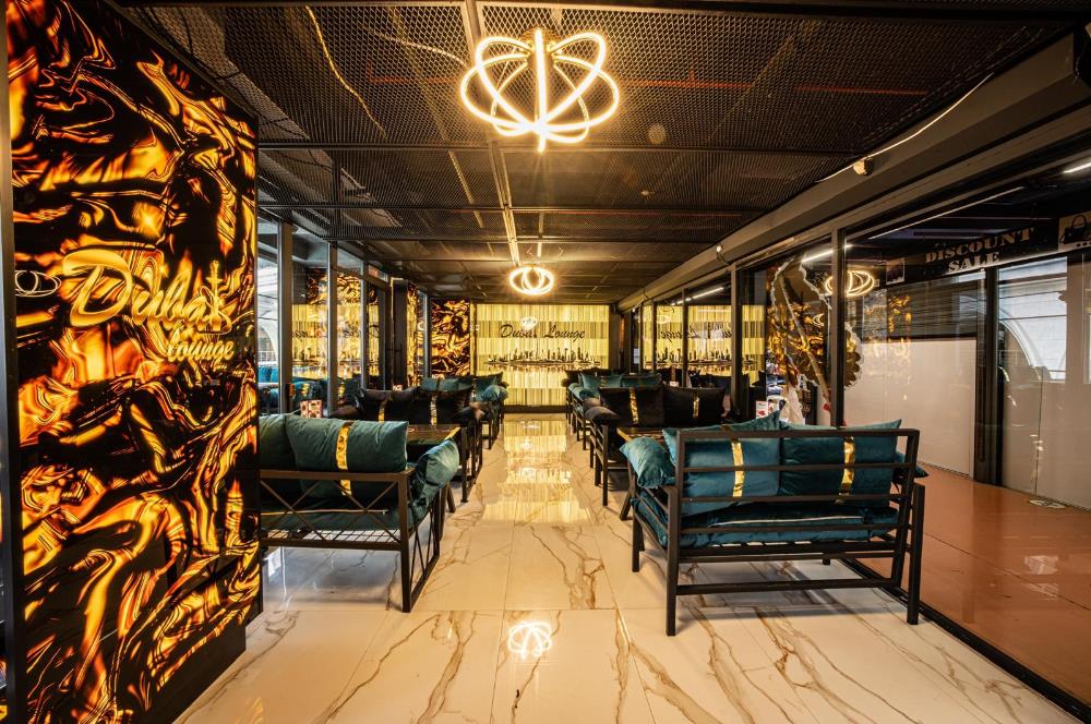 VENEZİA OUTLET AVM DE , İŞLEK ALANDA DEVREN KİRALIK CAFE