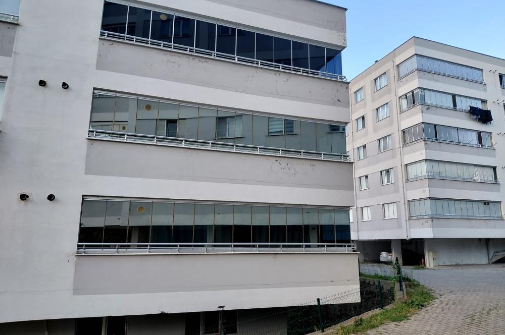 BAHÇECİK MERKEZ LOKASYONLU KİRALIK 3+1 KİRALI DAİRE