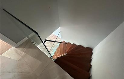 CENTURY21 GERÇEK'TEN KEMER ROOF 1'DE KEYİFLİ 3+1 ÇATI DUBLEKS