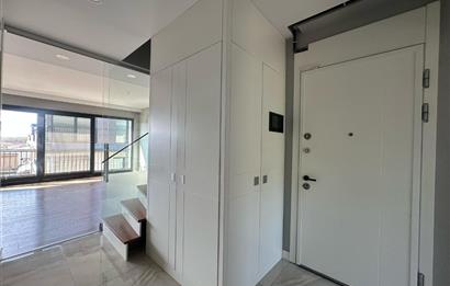 CENTURY21 GERÇEK'TEN KEMER ROOF 1'DE KEYİFLİ 3+1 ÇATI DUBLEKS