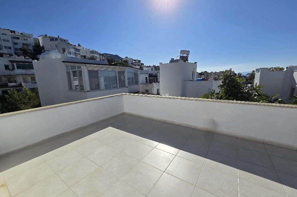 Bodrum Turgutreis'te Tam Müstakil Eşyalı Kiralık Tripleks
