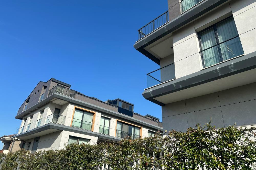 CENTURY21 GERÇEK'TEN KEMER ROOF 1'DE KEYİFLİ 3+1 ÇATI DUBLEKS