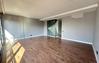 CENTURY21 GERÇEK'TEN KEMER ROOF 1'DE KEYİFLİ 3+1 ÇATI DUBLEKS