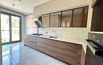 CENTURY21 GERÇEK'TEN KEMER ROOF 1'DE KEYİFLİ 3+1 ÇATI DUBLEKS