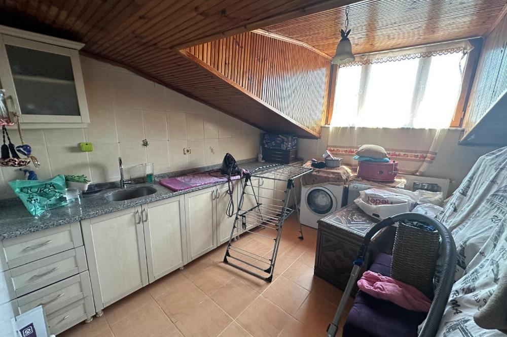 ÇEKMEKÖY HAMİDİYE MAH.6+2 GENİŞ KULLANIMLI ÜST DUBLEKS SATILIK