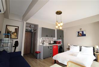 TARLABAŞI BULVARI ÜZERİNDE TAKSİME 3 DK YATIRIMLIK İKİ DAİRE