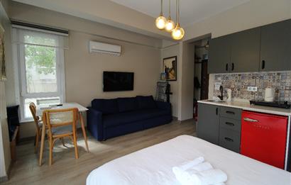 TARLABAŞI BULVARI ÜZERİNDE TAKSİME 3 DK YATIRIMLIK İKİ DAİRE
