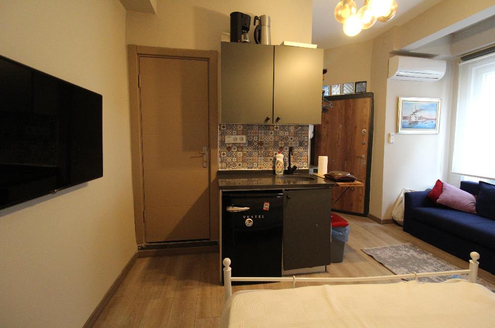 TARLABAŞI BULVARI ÜZERİNDE TAKSİME 3 DK YATIRIMLIK İKİ DAİRE