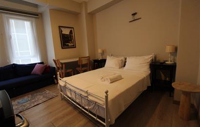 TARLABAŞI BULVARI ÜZERİNDE TAKSİME 3 DK YATIRIMLIK İKİ DAİRE