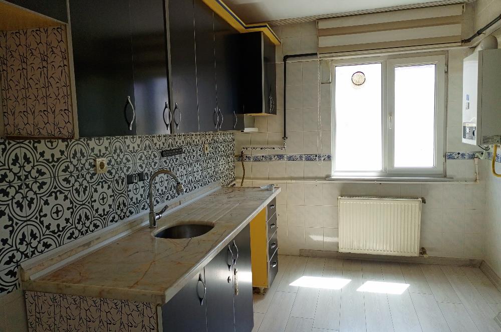 Kısıklı 2+1 satılık daire 