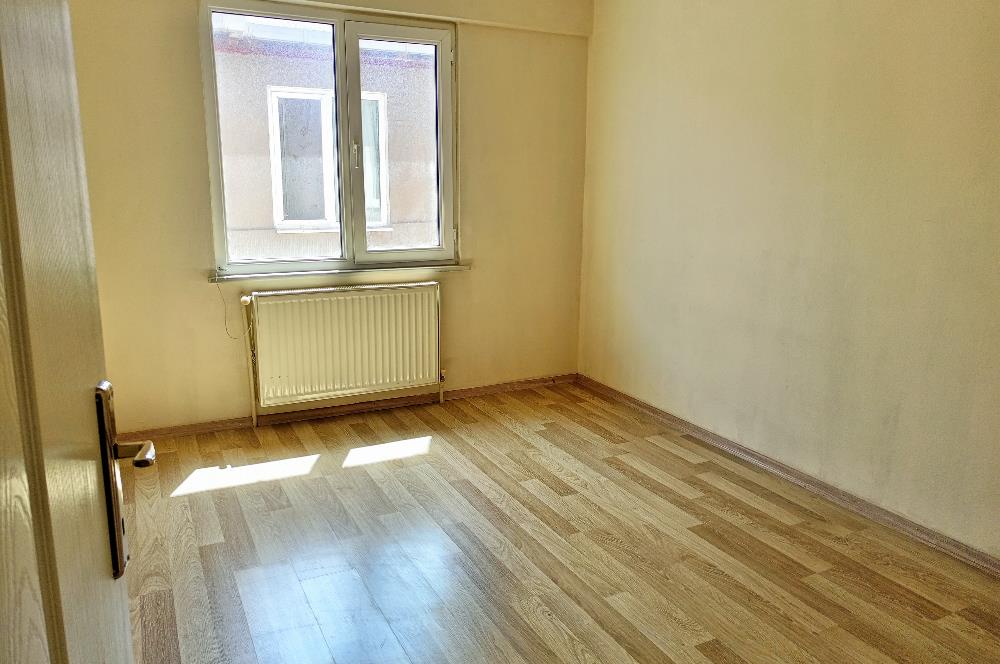 Kısıklı 2+1 satılık daire 