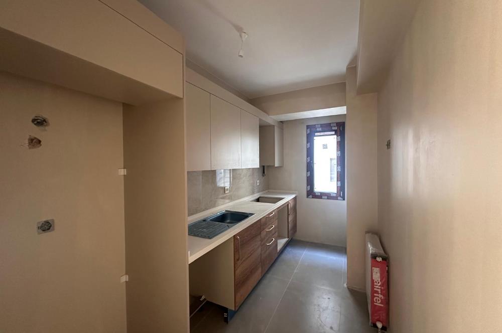 Küçükçekmece Fatih Mahallesi Satılık 2+1 Yeni Daire