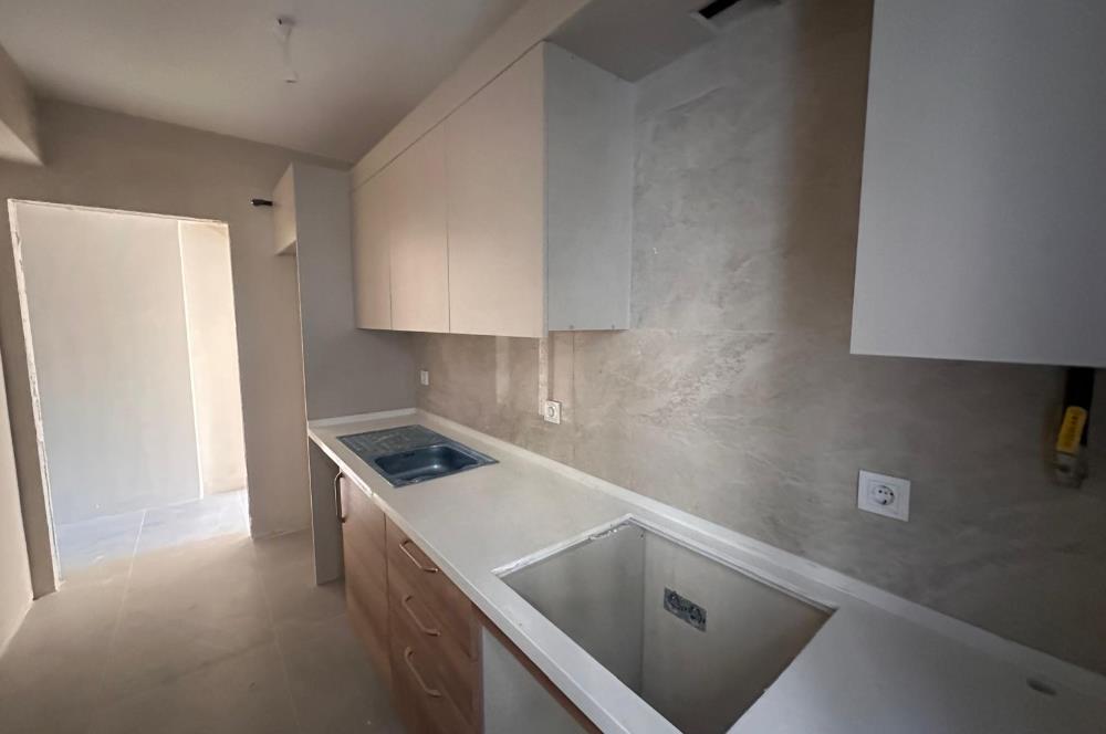 Küçükçekmece Fatih Mahallesi Satılık 2+1 Yeni Daire