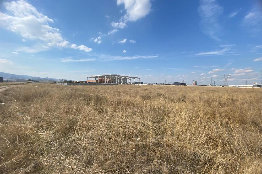 CENTURY 21 PLUS GAYRİMENKULDEN AKÇİNDE TİCARİ SANAYİ SİT. ARSA