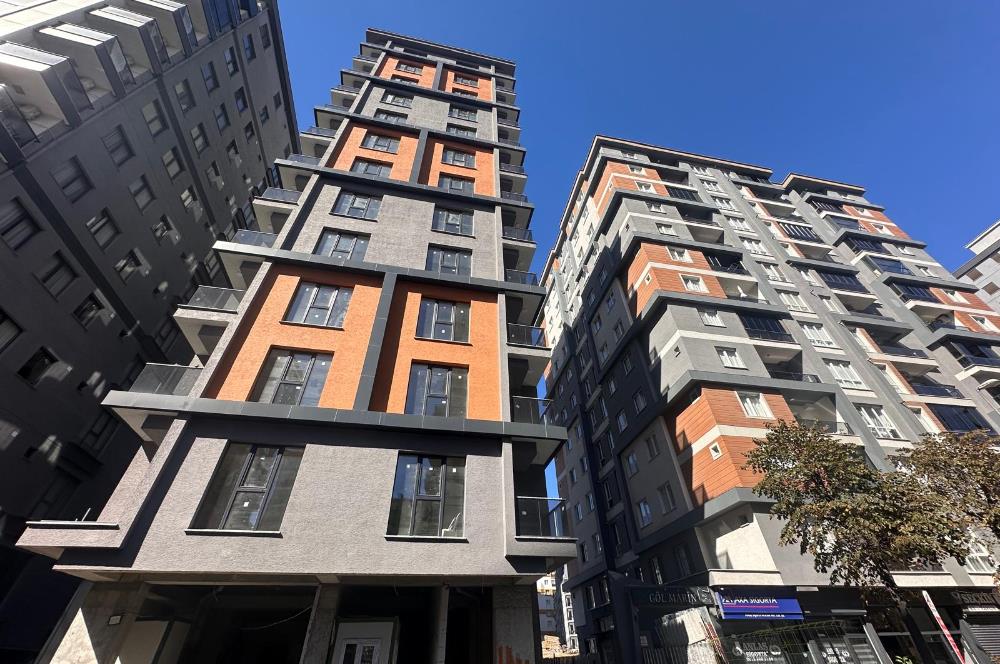 Küçükçekmece Fatih Mahallesi Satılık 2+1 Yeni Daire