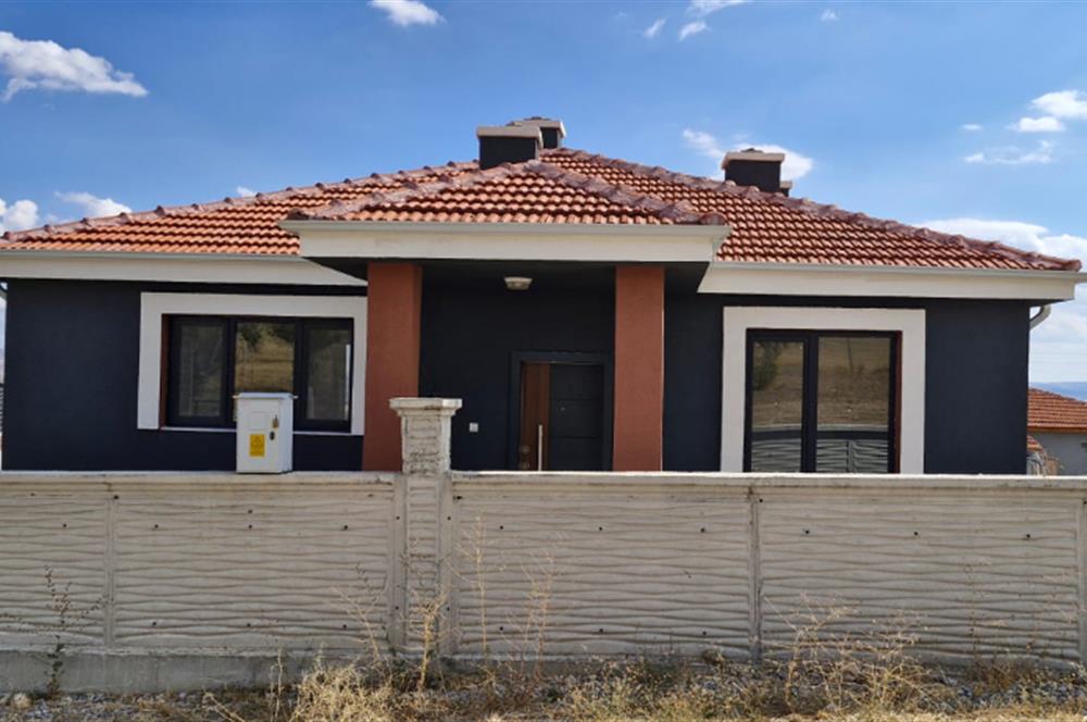 GÖLBAŞI GÖKÇEHÖYÜK’TE 500 M² ARSA ÜZERİNDE SATILIK MÜSTAKİL EV