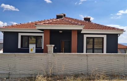 GÖLBAŞI GÖKÇEHÖYÜK’TE 500 M² ARSA ÜZERİNDE SATILIK MÜSTAKİL EV
