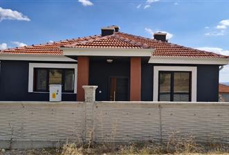 GÖLBAŞI GÖKÇEHÖYÜK’TE 500 M² ARSA ÜZERİNDE SATILIK MÜSTAKİL EV