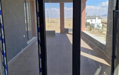 GÖLBAŞI GÖKÇEHÖYÜK’TE 500 M² ARSA ÜZERİNDE SATILIK MÜSTAKİL EV