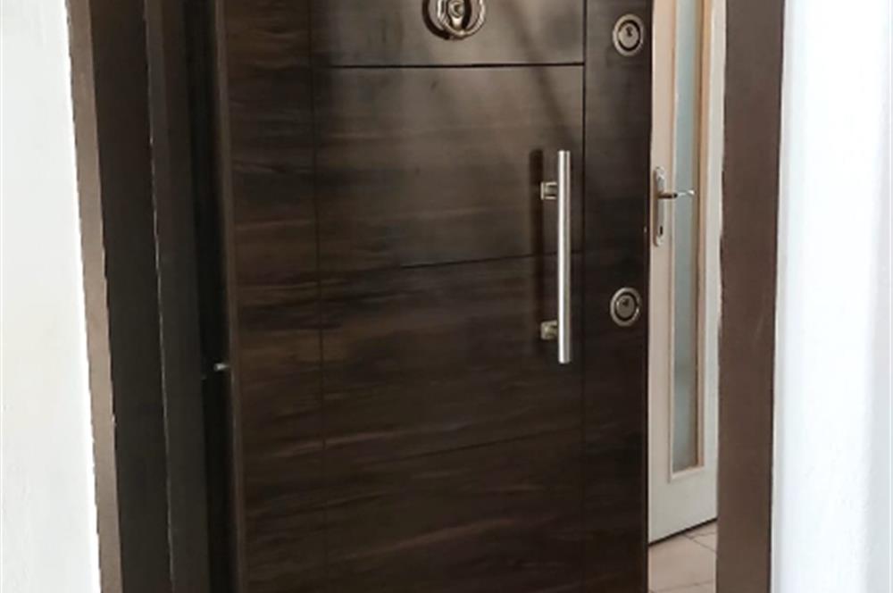 BAHÇELİEVLER METRO DURAĞININ KARŞISINDA 3+1 KİRALIK DAİRE 