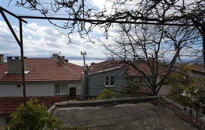 Gemlik B.kumla Mah. Köy İçinde Satılık Müstakil Ev Bahçeli Deniz