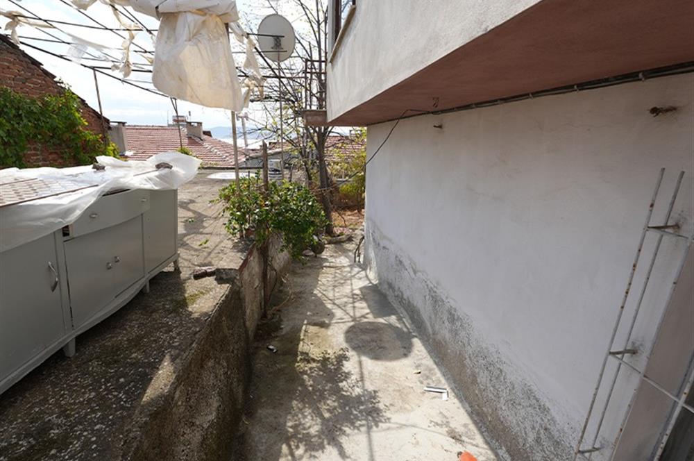 Gemlik B.kumla Mah. Köy İçinde Satılık Müstakil Ev Bahçeli Deniz