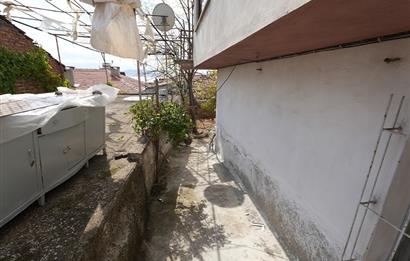 Gemlik B.kumla Mah. Köy İçinde Satılık Müstakil Ev Bahçeli Deniz