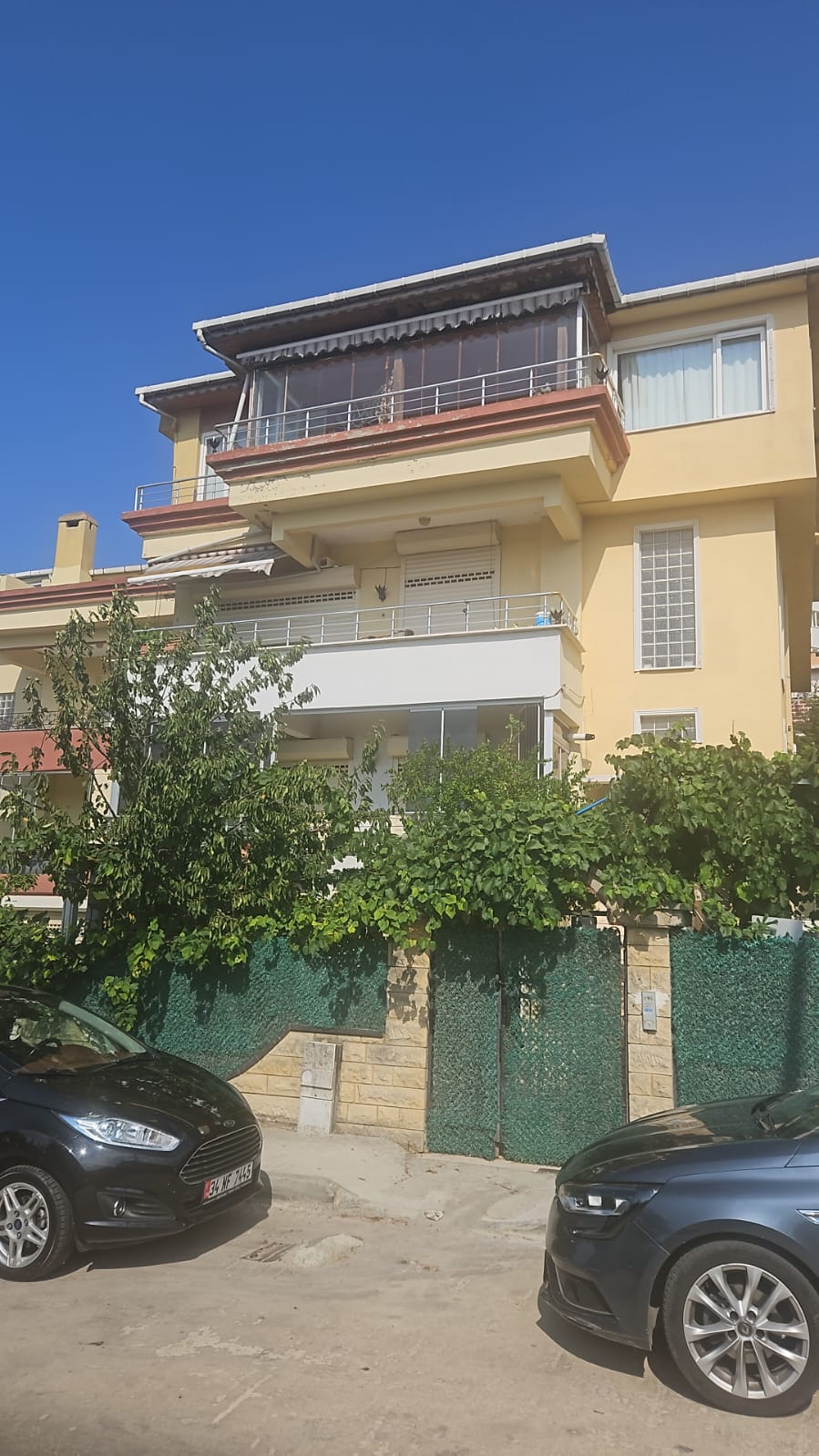 BÜYÜKÇEKMECE'DE KİRALIK LÜX DUBLEX BAHÇELİ,DENİZ VE GÖL MANZARALI