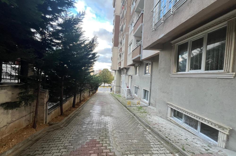 PENDİK ÇAMLIK DURUSU PARK SİTESİNDE ARAKAT BALKONLU SATILIK 3+1