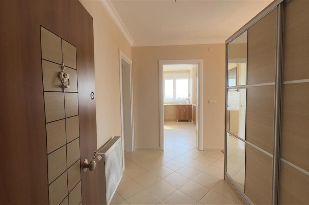 Yüksek Vadi Evleri'nde Doğa ve Deniz Manzaralı 3+1 Kiralık Daire