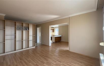 Yüksek Vadi Evleri'nde Doğa ve Deniz Manzaralı 3+1 Kiralık Daire