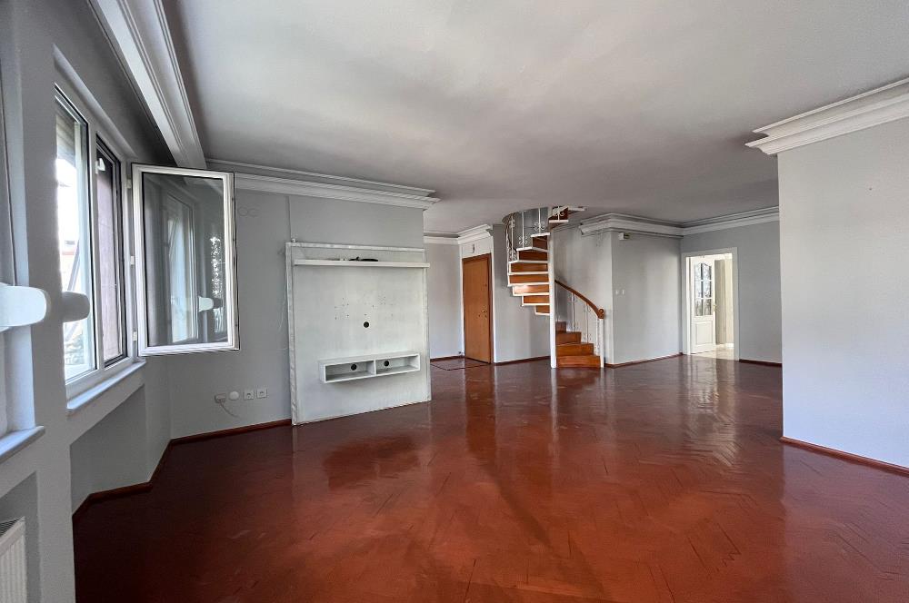 Erenköy’de 3+1 140m2 Balkonlu Dubleks Kiralık Daire Bağdat Caddesine Yürüme Mesafesinde