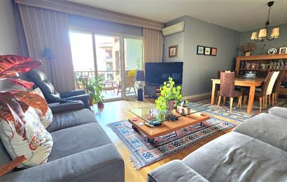 C21 DEN İSTANBUL BİS SİTESİ'NDE SATILIK HAVUZ CEPHELİ 2+1 DAİRE