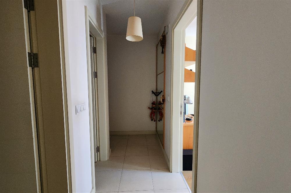 C21 DEN İSTANBUL BİS SİTESİ'NDE SATILIK HAVUZ CEPHELİ 2+1 DAİRE