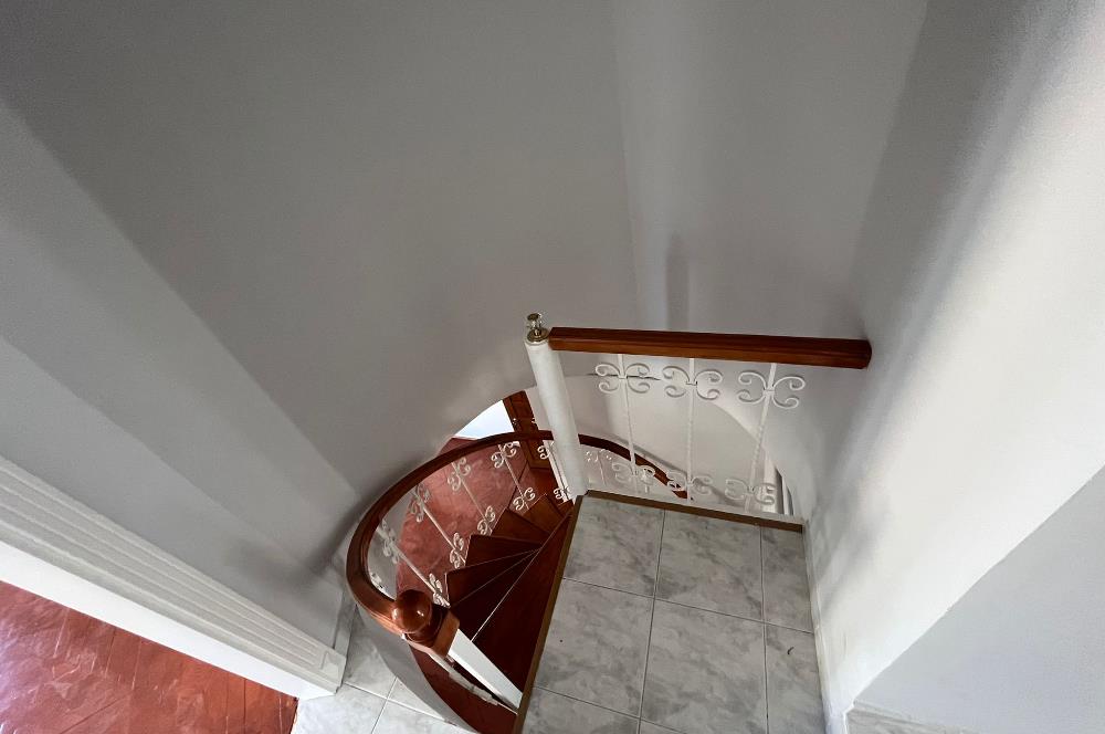 Erenköy’de 3+1 140m2 Balkonlu Dubleks Kiralık Daire Bağdat Caddesine Yürüme Mesafesinde