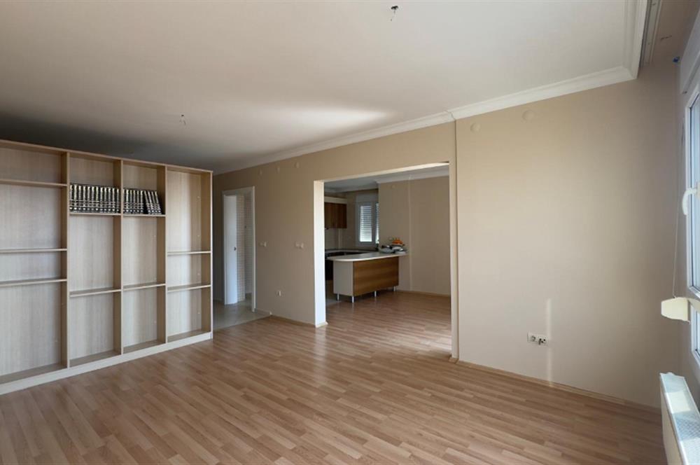 Yüksek Vadi Evleri'nde Doğa ve Deniz Manzaralı 3+1 Kiralık Daire