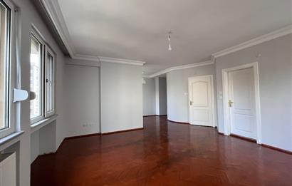 Erenköy’de 3+1 140m2 Balkonlu Dubleks Kiralık Daire Bağdat Caddesine Yürüme Mesafesinde