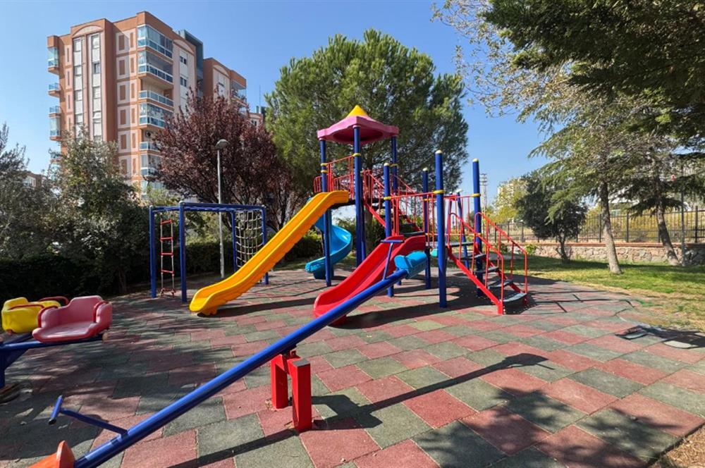 Yüksek Vadi Evleri'nde Doğa ve Deniz Manzaralı 3+1 Kiralık Daire