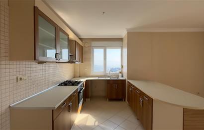 Yüksek Vadi Evleri'nde Doğa ve Deniz Manzaralı 3+1 Kiralık Daire