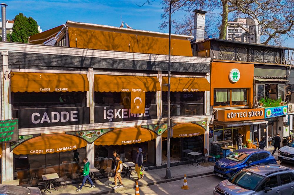 BAĞDAT CADDESİ ÜZERİNDE SATILIK YATIRIMLIK 3 DÜKKANLI BİNA