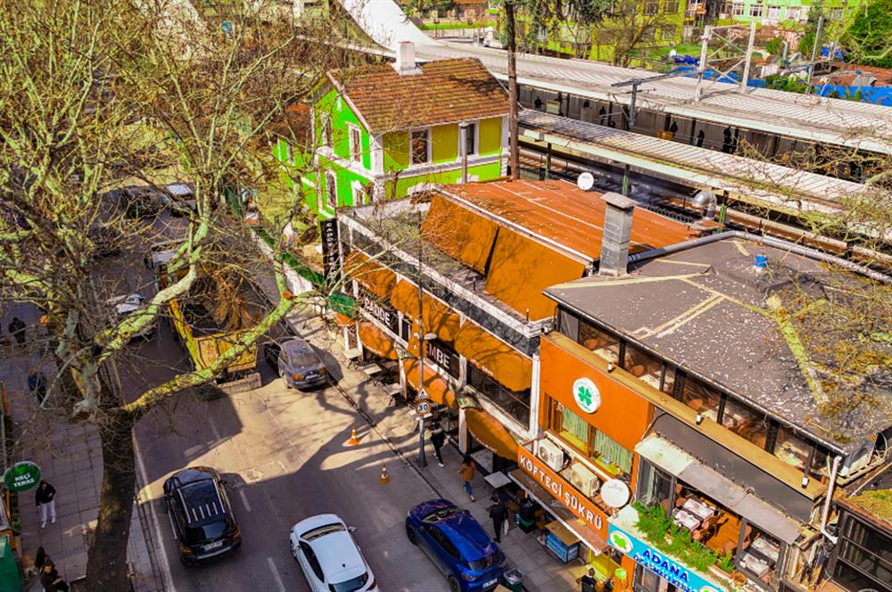 BAĞDAT CADDESİ ÜZERİNDE SATILIK YATIRIMLIK 3 DÜKKANLI BİNA