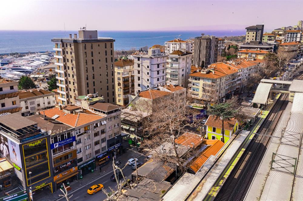 BAĞDAT CADDESİ ÜZERİNDE SATILIK YATIRIMLIK 3 DÜKKANLI BİNA