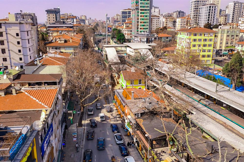 BAĞDAT CADDESİ ÜZERİNDE SATILIK YATIRIMLIK 3 DÜKKANLI BİNA