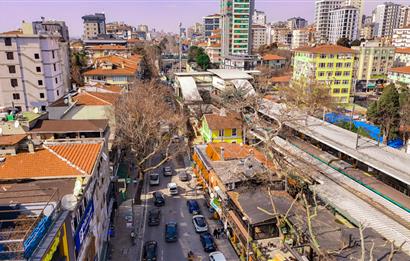 BAĞDAT CADDESİ ÜZERİNDE SATILIK YATIRIMLIK 3 DÜKKANLI BİNA