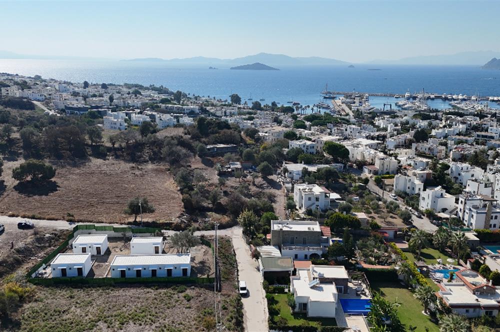 Bodrum Turgutreis Marinaya Yürüme Mesafesinde Deniz ve Şehir Manzaralı Müstakil 1.000m2 İmarlı Arsa