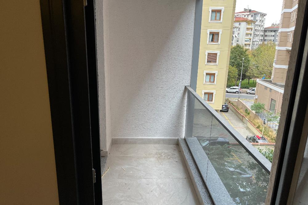 Minibüs Caddesi Üzerinde Çemenzar’da 3+1 Sıfır Daire