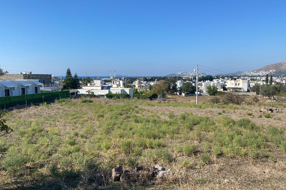 Bodrum Turgutreis Marinaya Yürüme Mesafesinde Deniz ve Şehir Manzaralı Müstakil 1.000m2 İmarlı Arsa