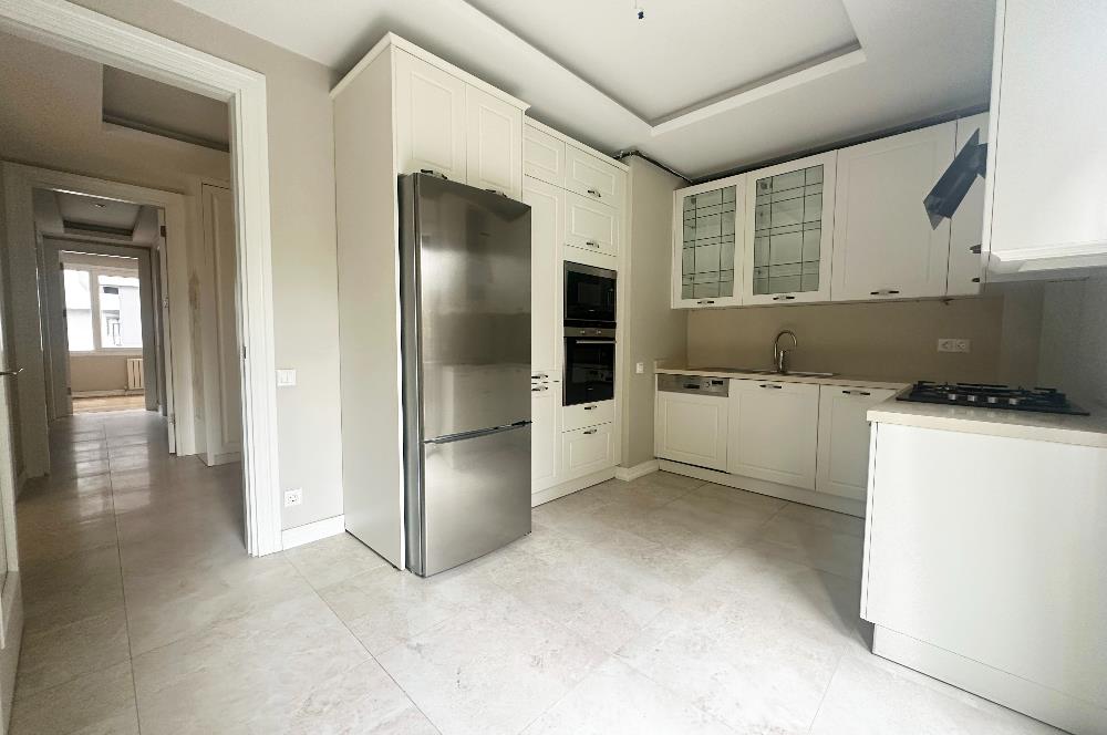KADIKÖY SUADİYE MAH. PEMBEGÜL SOK. SATILIK 3 + 1 DAİRE