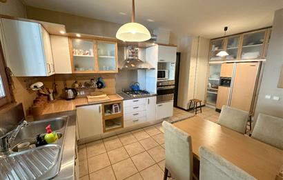 KADIKÖY, SUADİYE MAH. KUZU SOK. SAHİLE 200 Mt. SATILIK DAİRE
